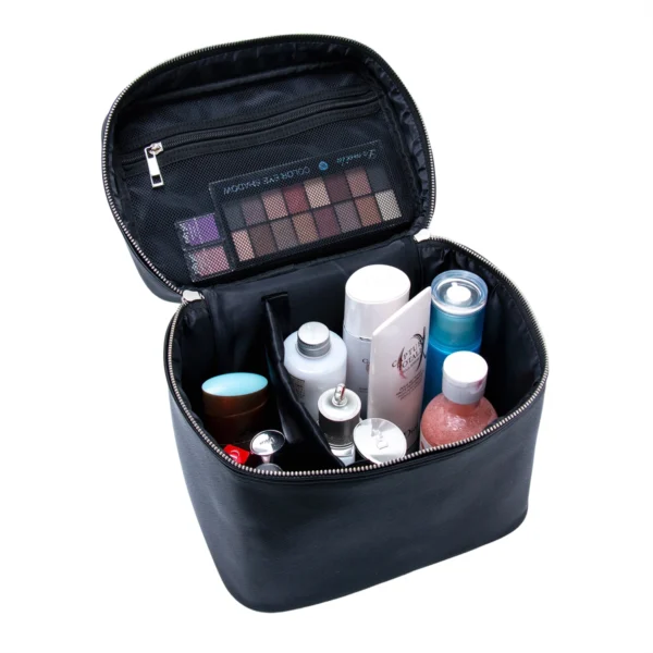 02-3 double metal zipper and handle detail of pu travel cosmetic case custom makeup‑case‑metal‑zipper‑handle‑detail.jpg